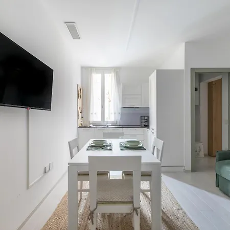Apartment Secret Rose Garden In The Heart Of Padova