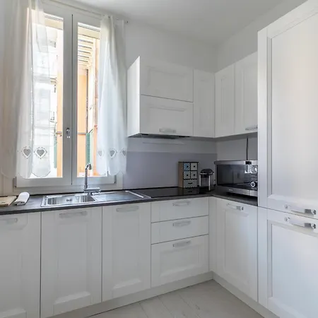 Apartment Secret Rose Garden In The Heart Of *